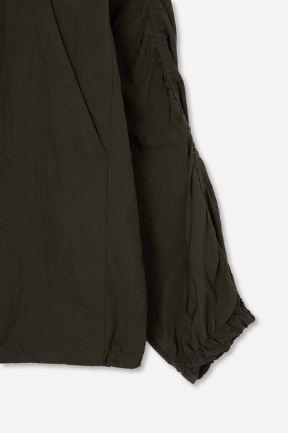 color_khaki