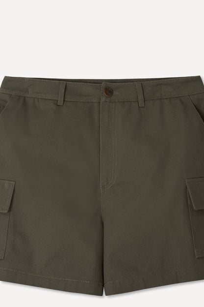 color_khaki