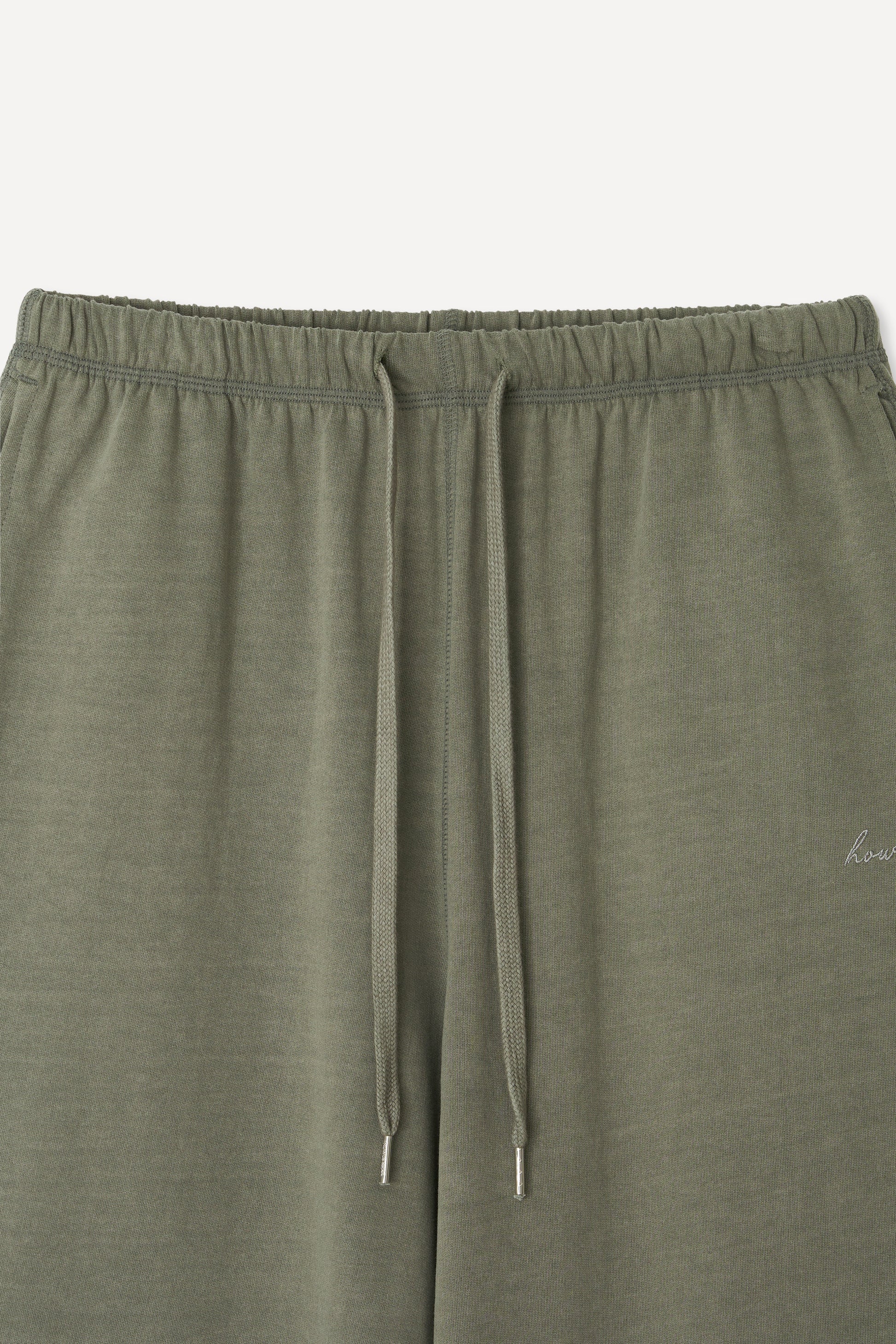 color_khaki
