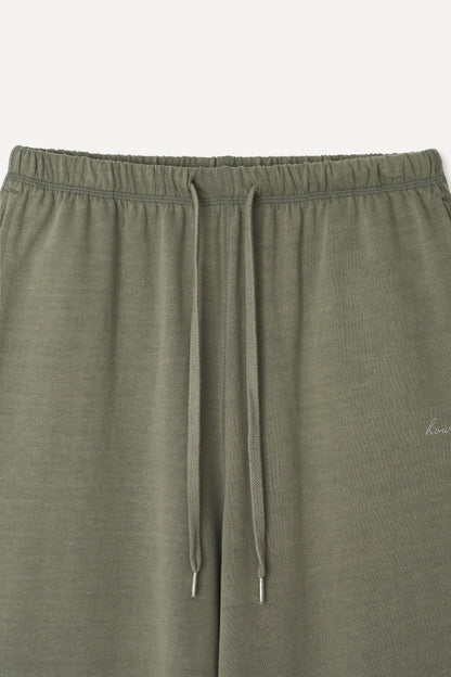 color_khaki