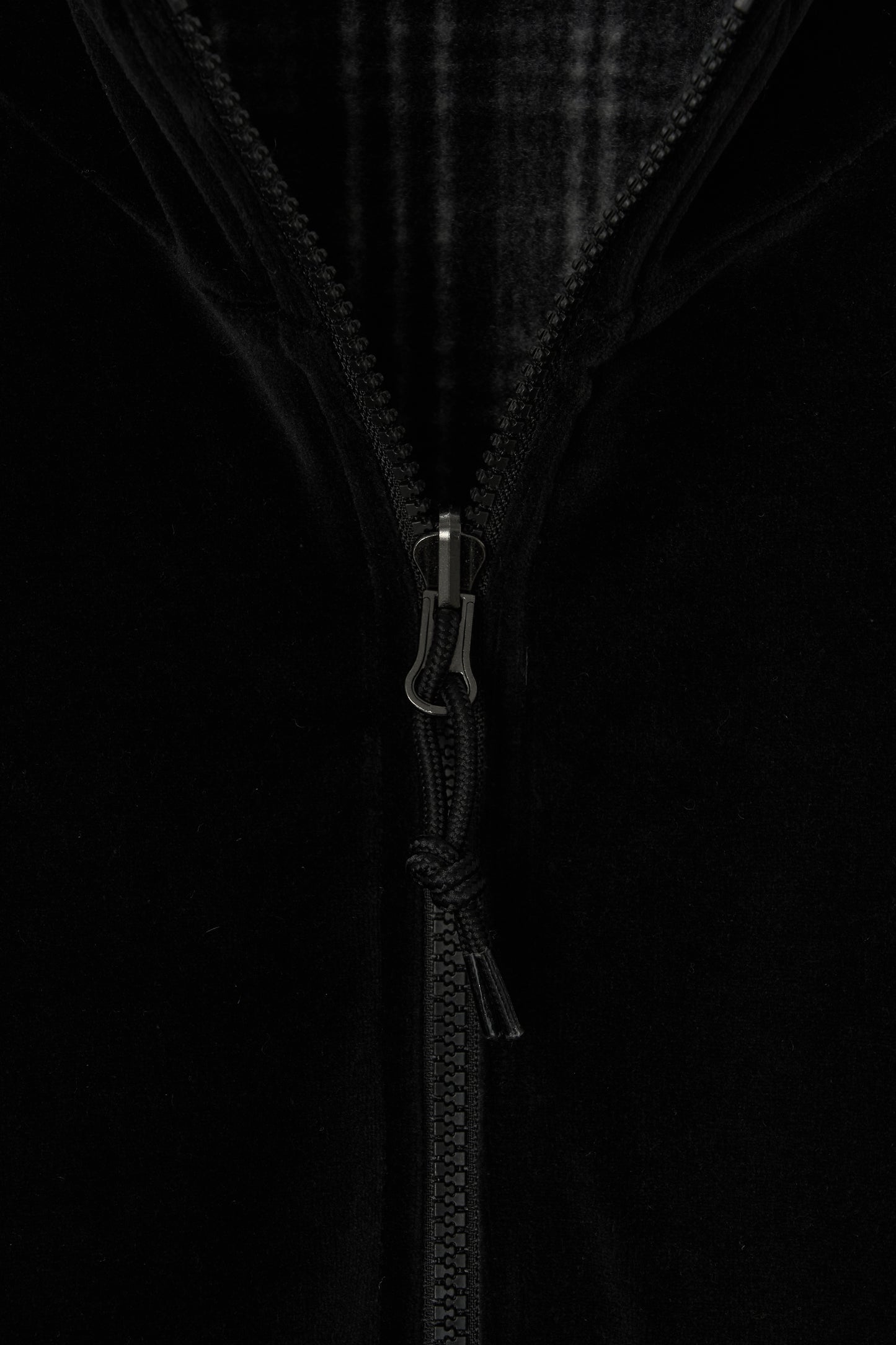 color_charcoal_black