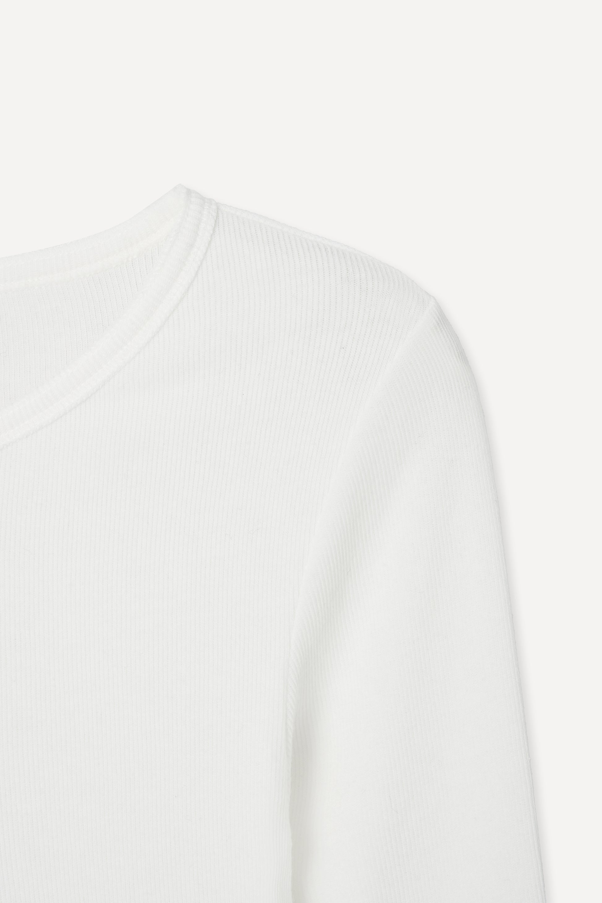color_ivory