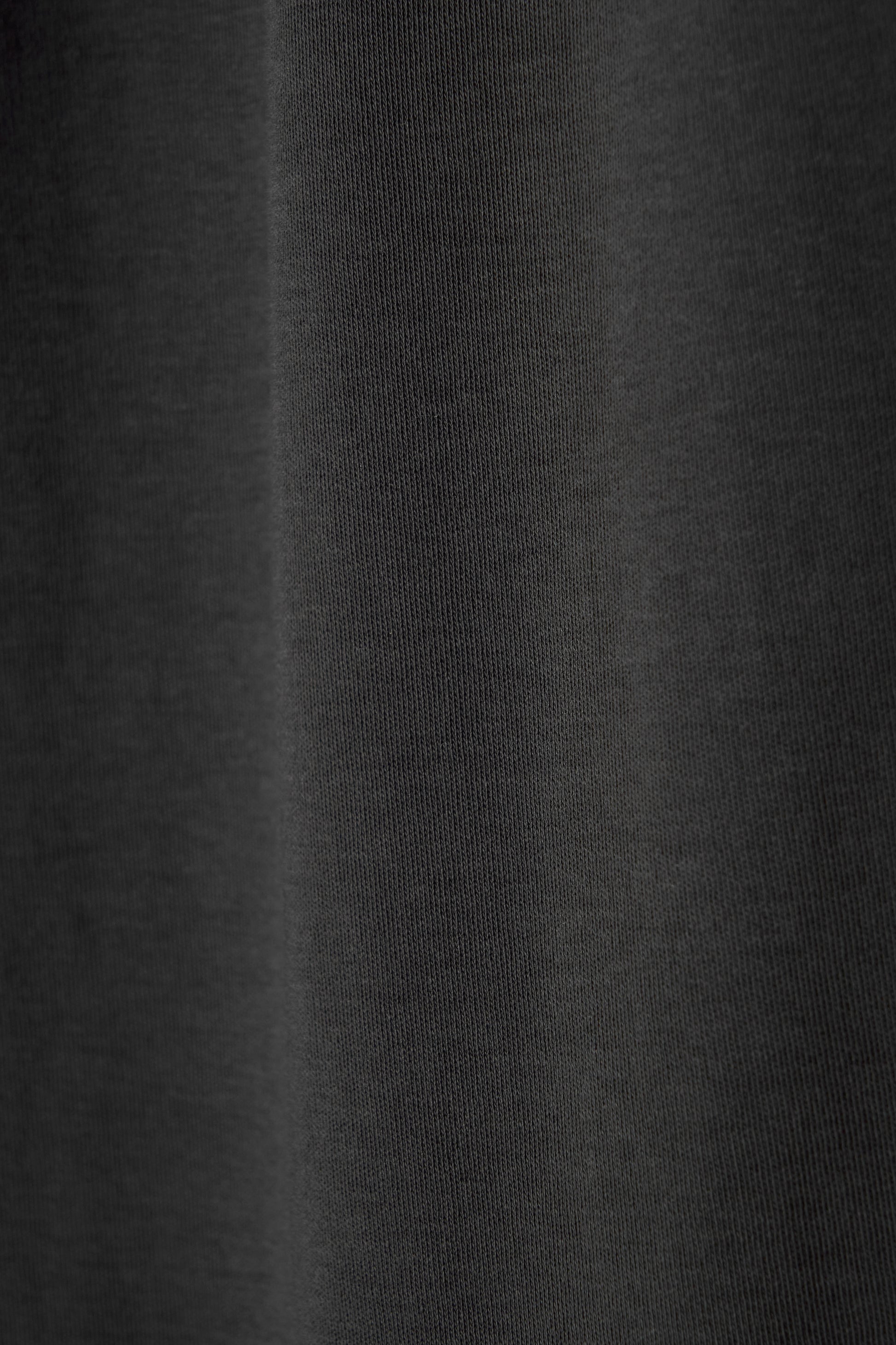color_charcoal