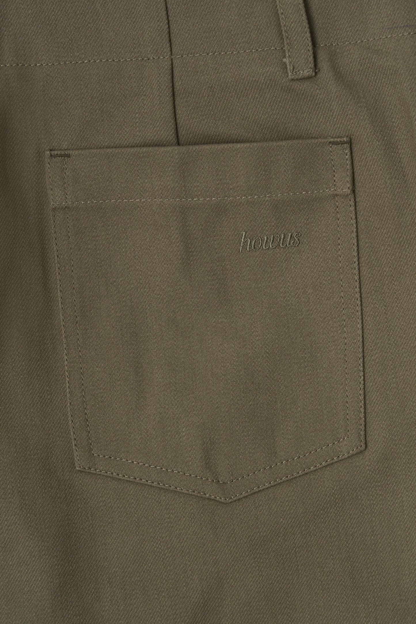 color_khaki