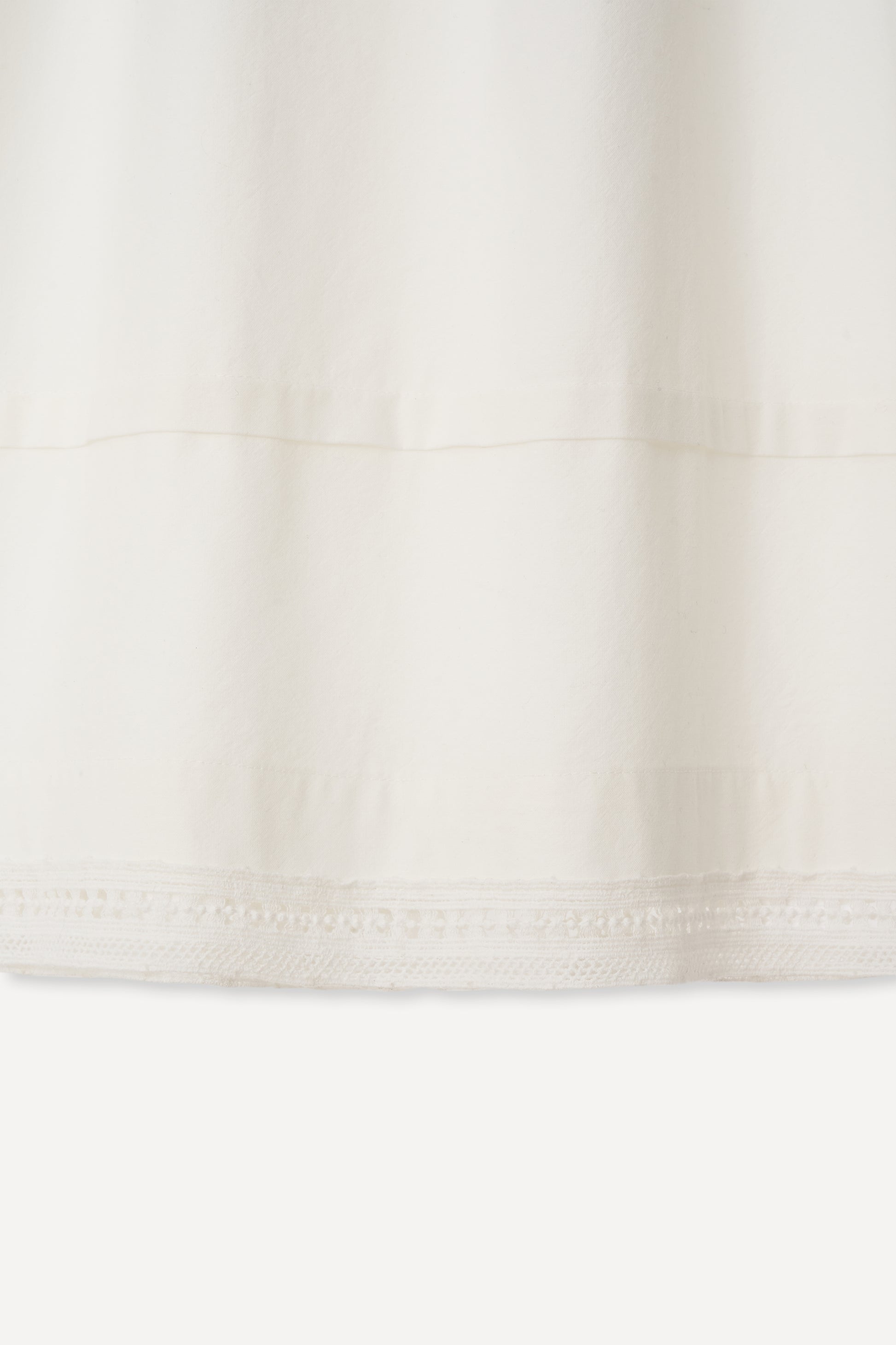 color_ivory