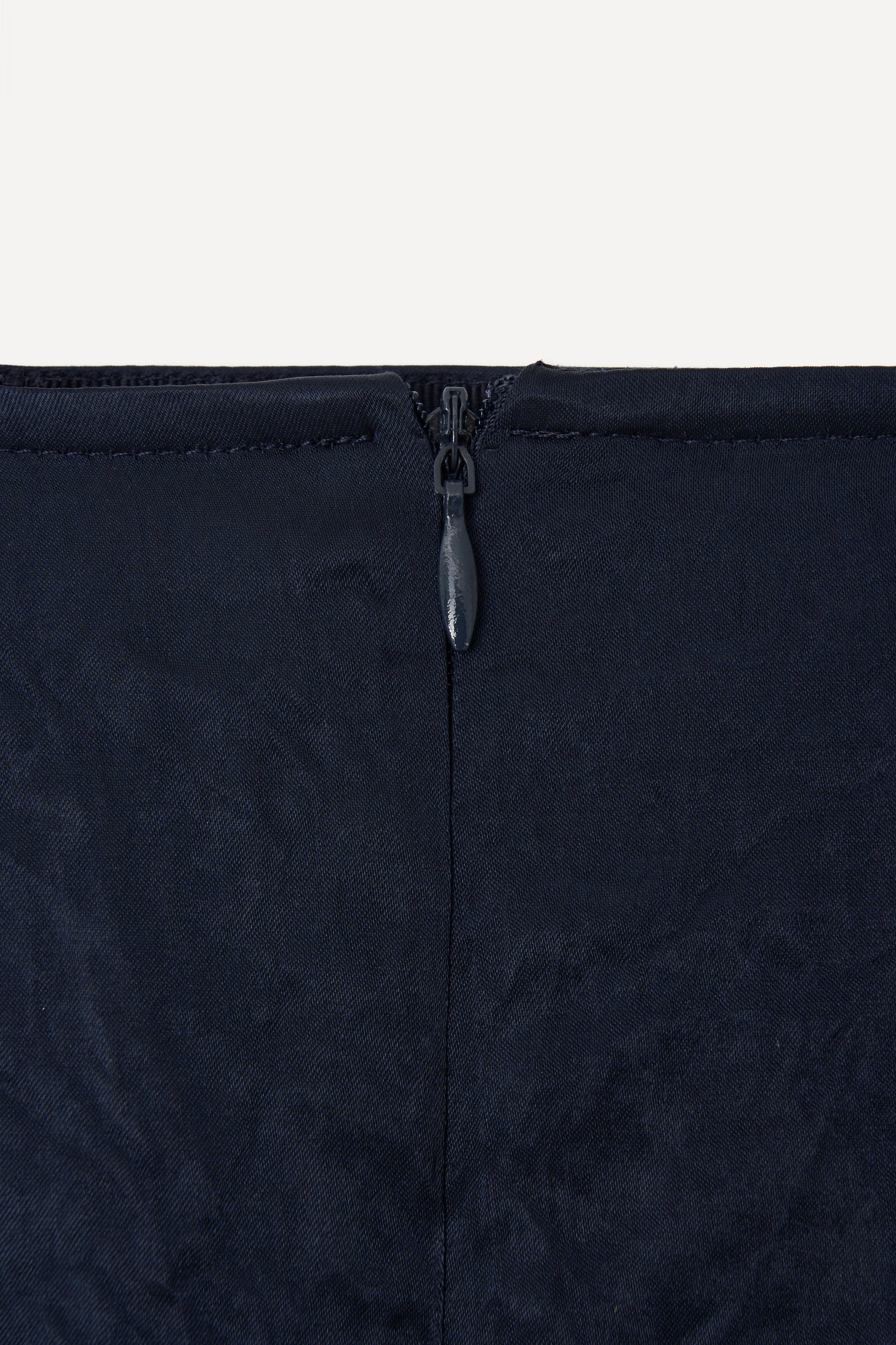 color_navy