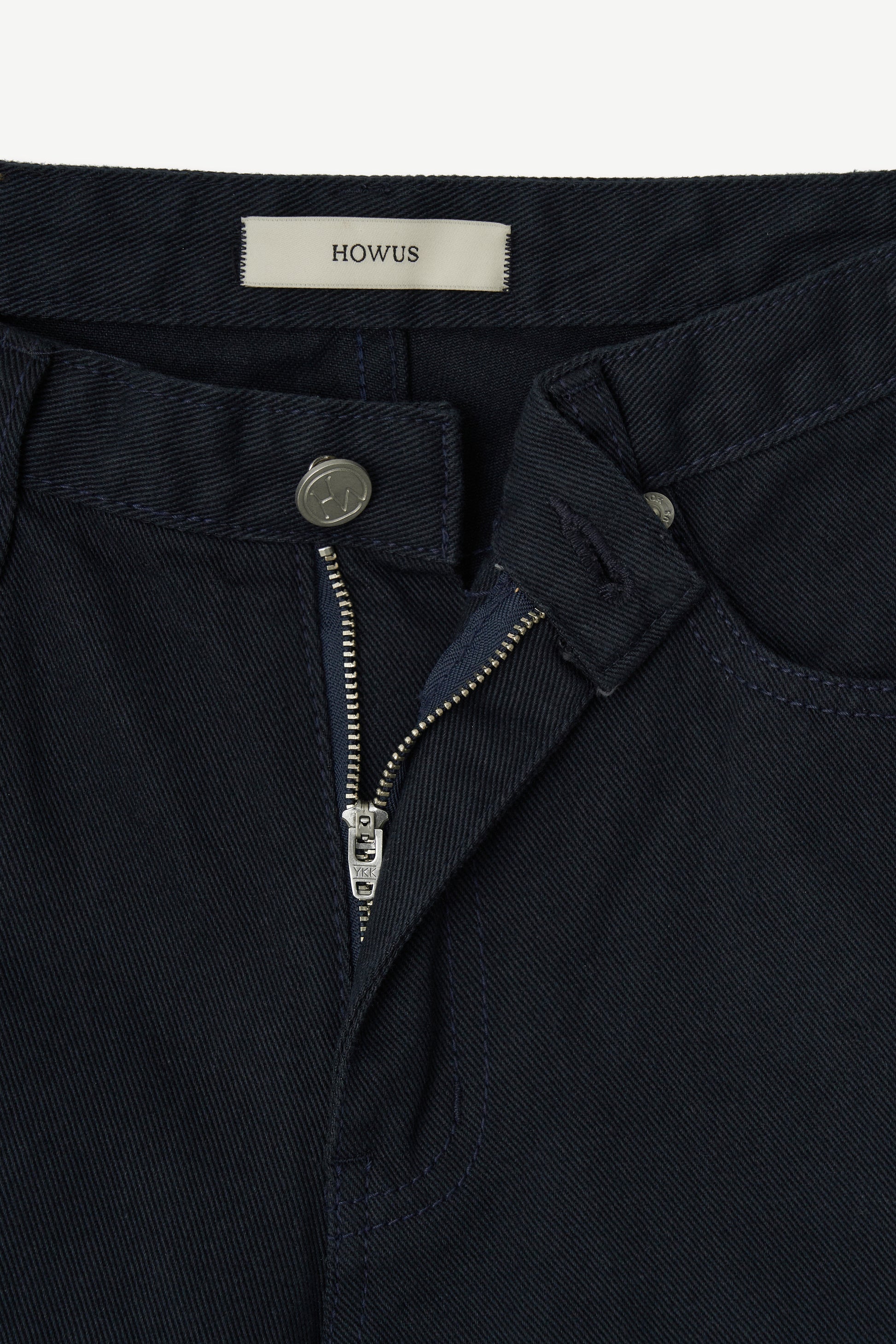 color_navy