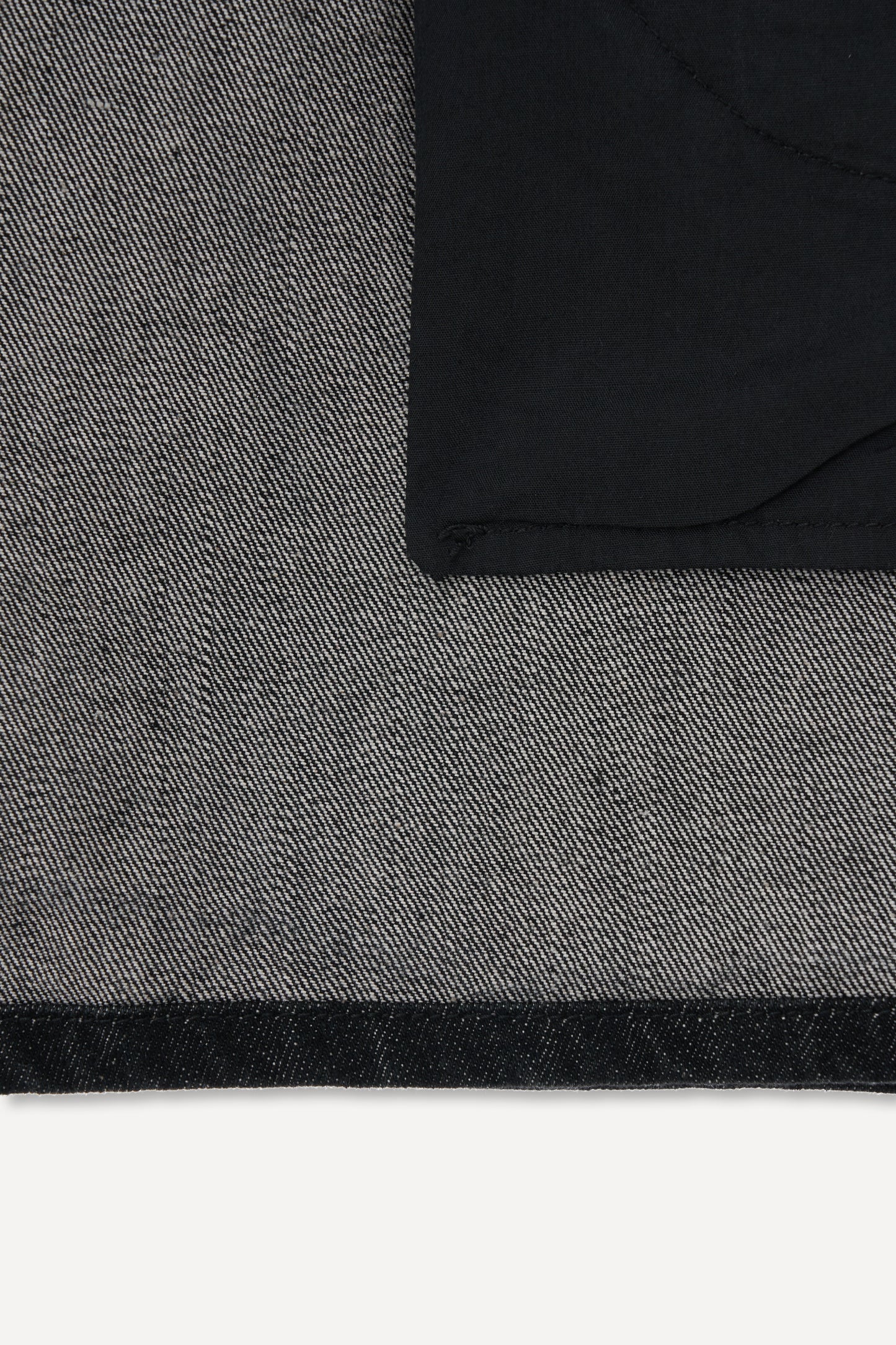 color_dark_black