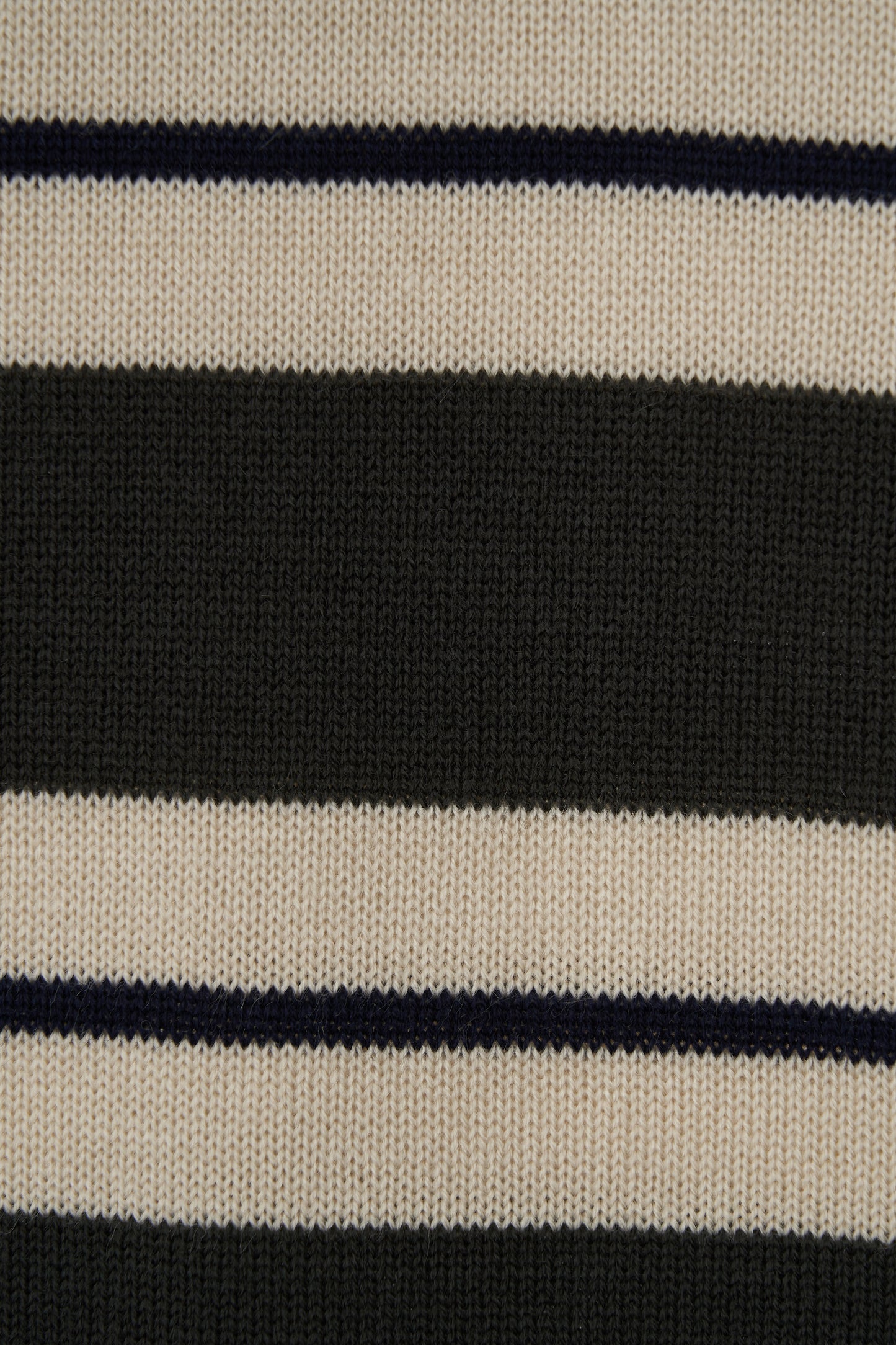 color_khaki_gray