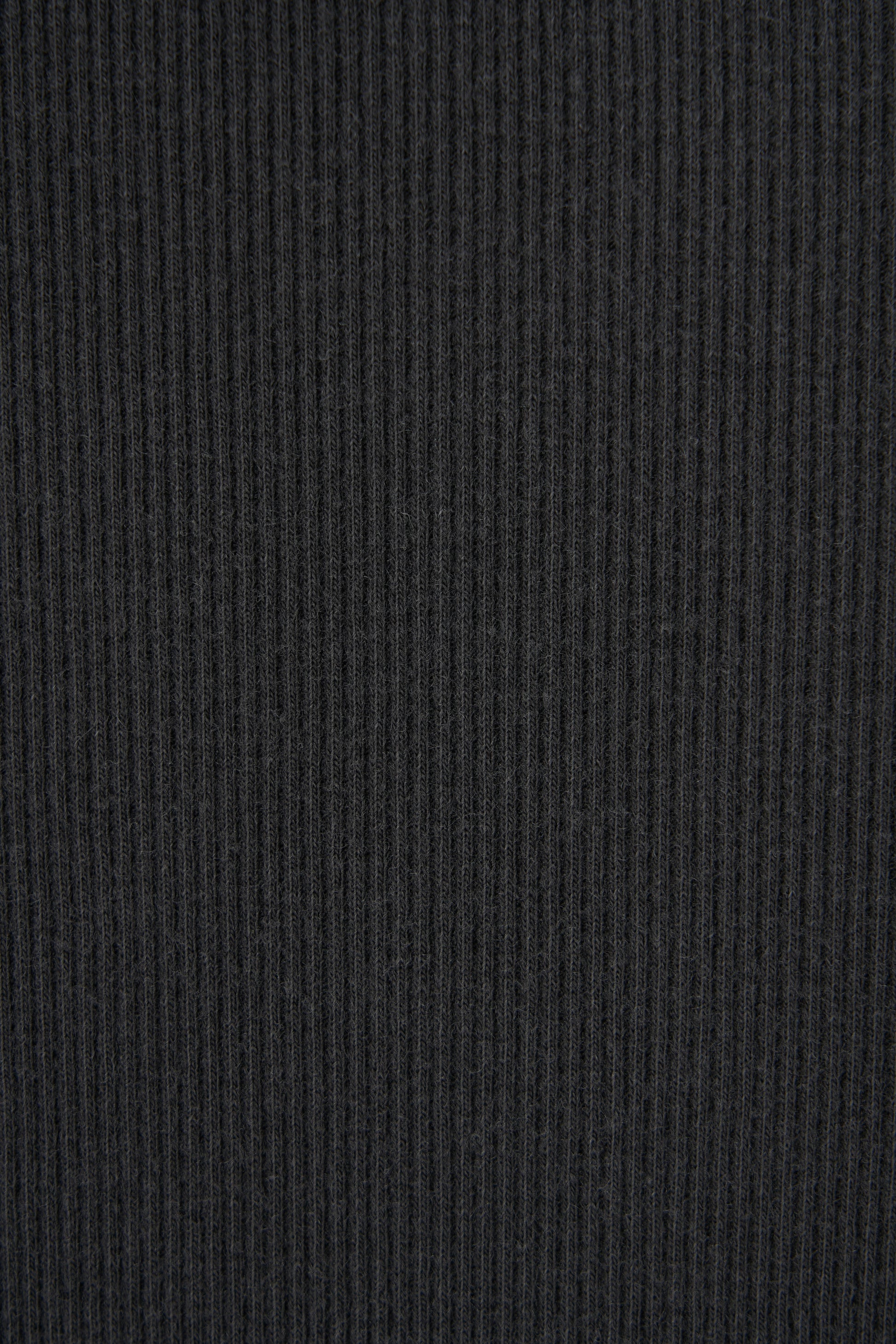 color_charcoal