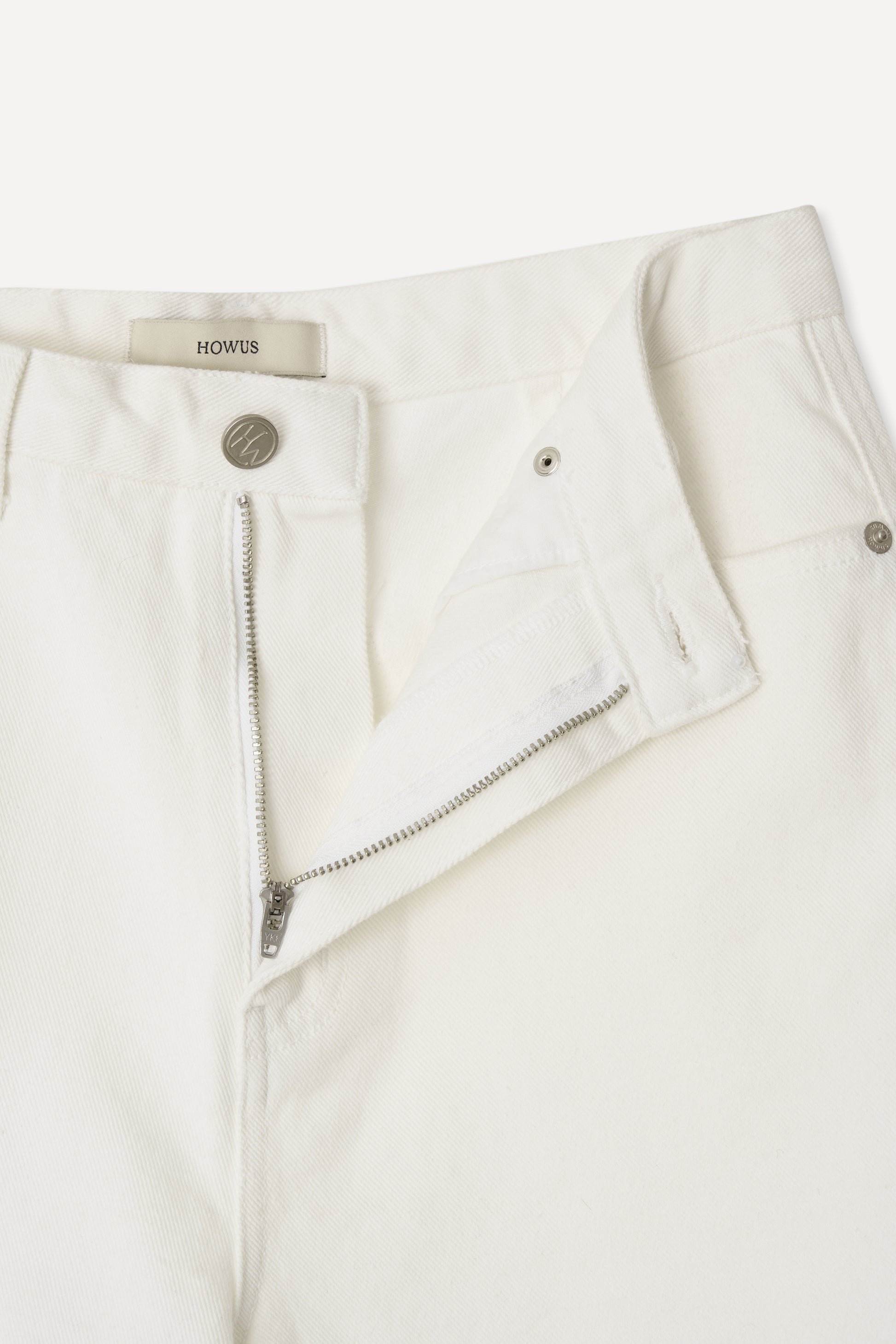 color_ivory