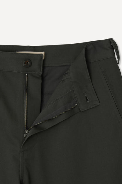 color_khaki