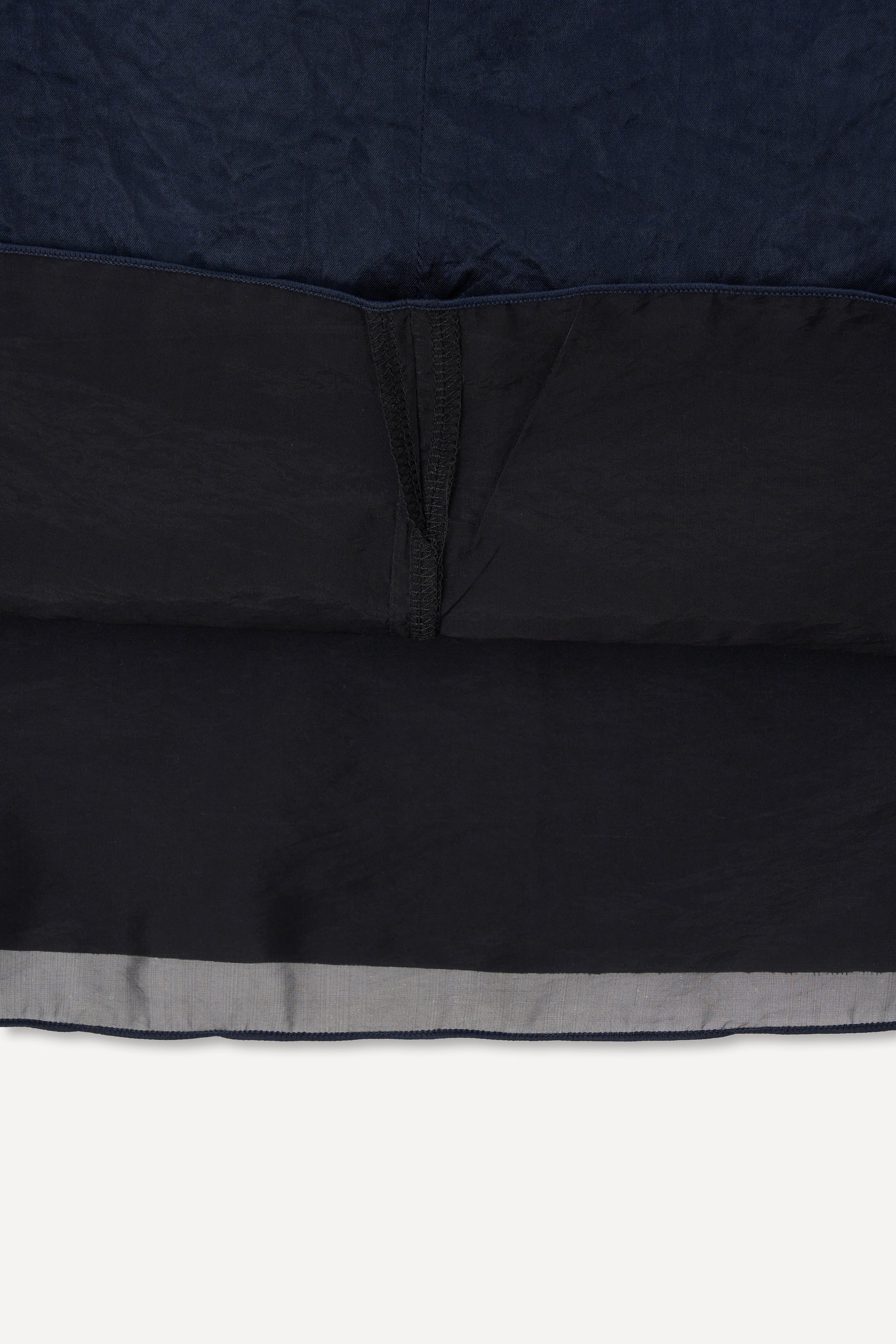 color_navy