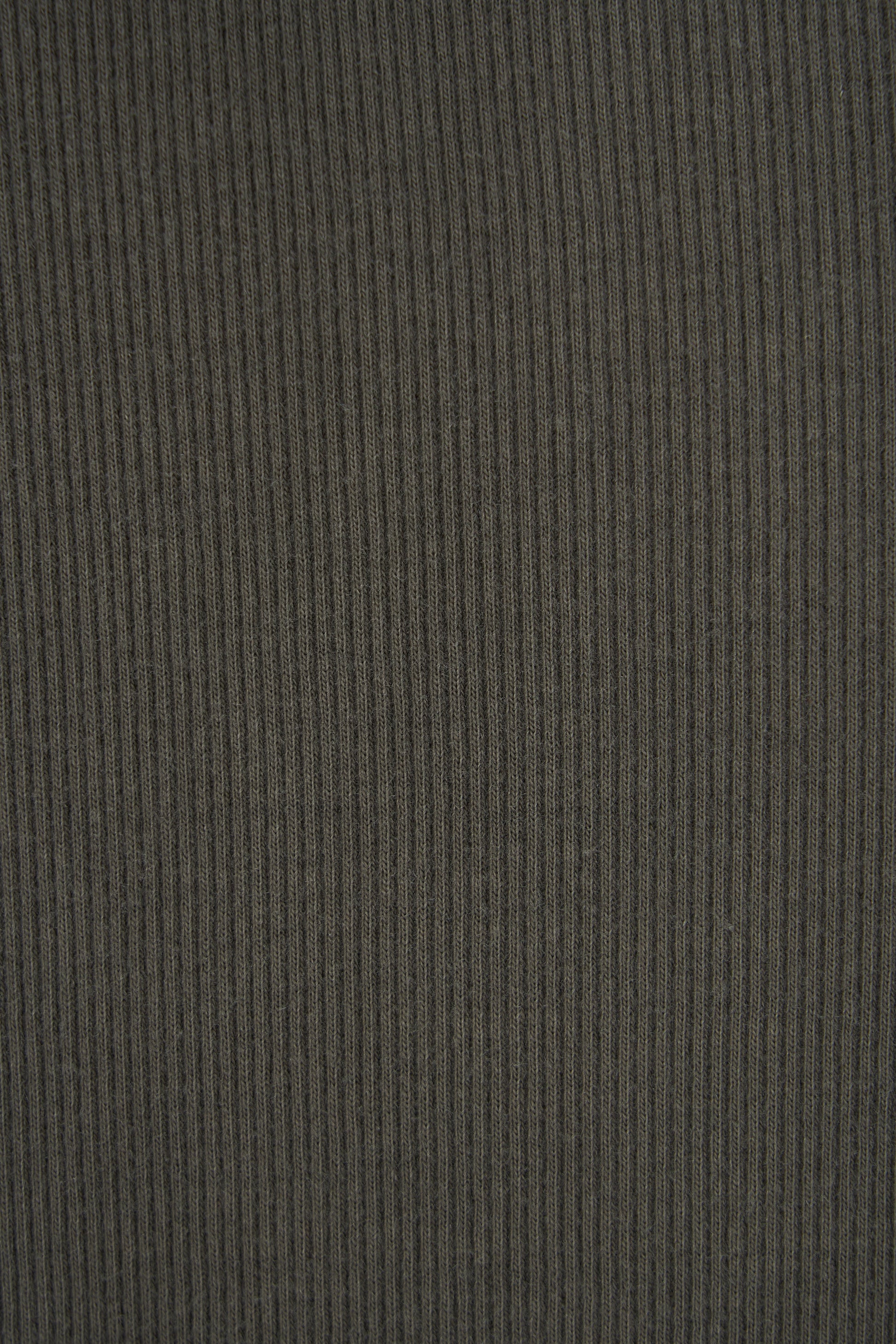 color_kahki