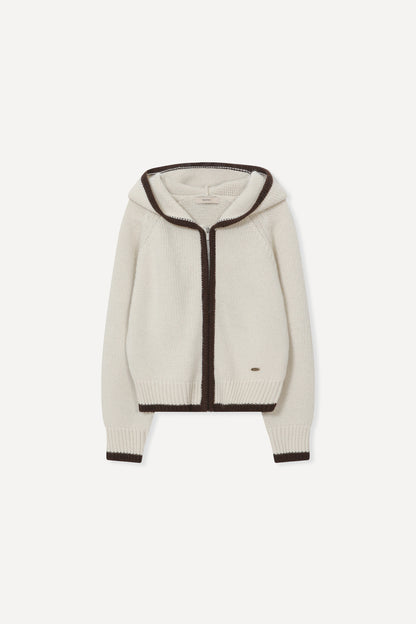 color_ivory